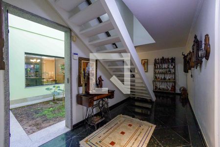 Casa de condomínio à venda com 850m², 5 quartos e 6 vagasHall