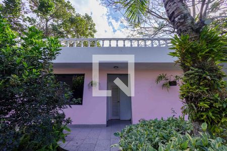 Casa de condomínio à venda com 850m², 5 quartos e 6 vagasDependência