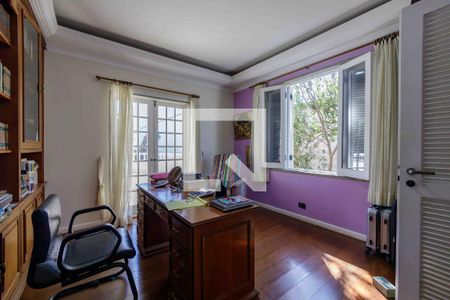 Casa de condomínio à venda com 850m², 5 quartos e 6 vagasEscritório Suíte 3