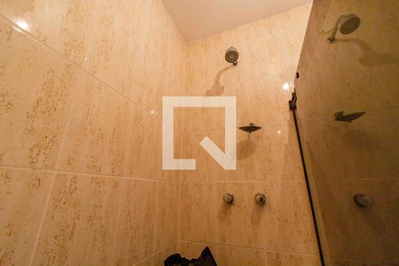 Casa de condomínio à venda com 850m², 5 quartos e 6 vagasBanheiro Quintal