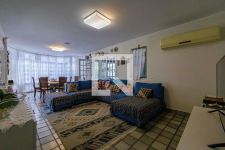 Casa de condomínio à venda com 850m², 5 quartos e 6 vagasSala 3