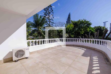 Casa de condomínio à venda com 850m², 5 quartos e 6 vagasVaranda Suíte 3