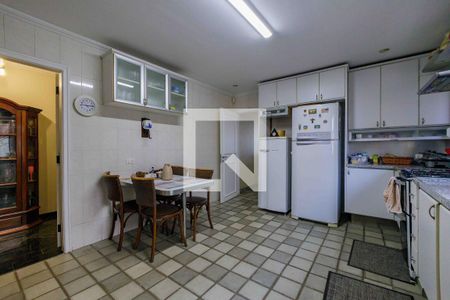 Casa de condomínio à venda com 850m², 5 quartos e 6 vagasCozinha