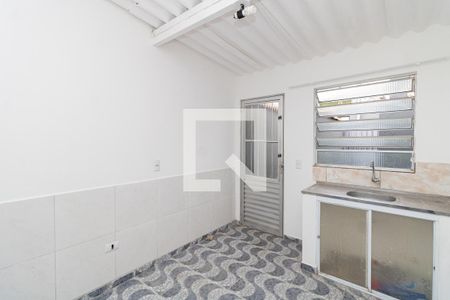 Sala/Cozinha de casa para alugar com 1 quarto, 45m² em Parque Ramos Freitas, São Paulo
