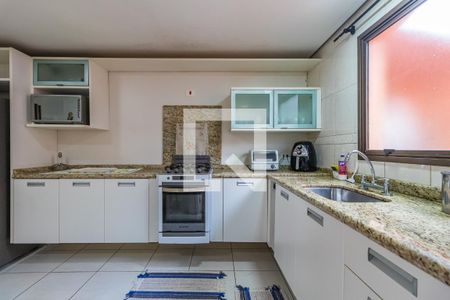 Casa de condomínio para alugar com 164m², 3 quartos e 2 vagasCozinha