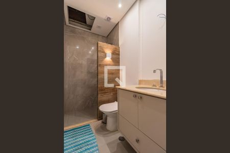 Casa de condomínio para alugar com 164m², 3 quartos e 2 vagasBanheiro Social