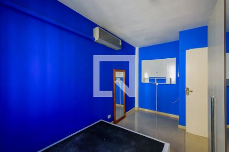 Quarto de apartamento à venda com 1 quarto, 40m² em Vila Nova, Porto Alegre
