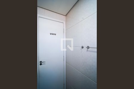 Apartamento para alugar com 72m², 2 quartos e 1 vaga Apartamento para alugar com 72m², 2 quartos e 1 vagaBanheiro