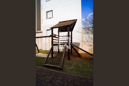 Apartamento para alugar com 72m², 2 quartos e 1 vaga Apartamento para alugar com 72m², 2 quartos e 1 vagaÁrea comum - Playground