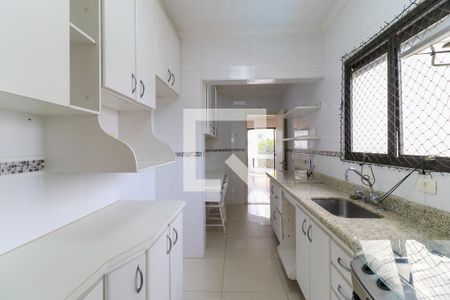 Apartamento à venda com 110m², 3 quartos e 2 vagas Apartamento à venda com 110m², 3 quartos e 2 vagasCozinha