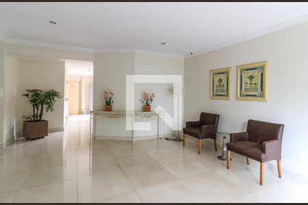 Apartamento à venda com 110m², 3 quartos e 2 vagas Apartamento à venda com 110m², 3 quartos e 2 vagasHall social