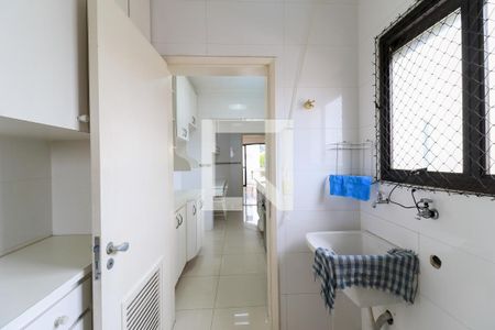 Apartamento à venda com 110m², 3 quartos e 2 vagas Apartamento à venda com 110m², 3 quartos e 2 vagasÁrea de Serviço
