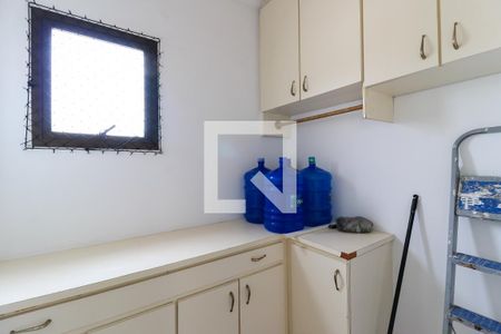 Apartamento à venda com 110m², 3 quartos e 2 vagas Apartamento à venda com 110m², 3 quartos e 2 vagasQuarto de Serviço