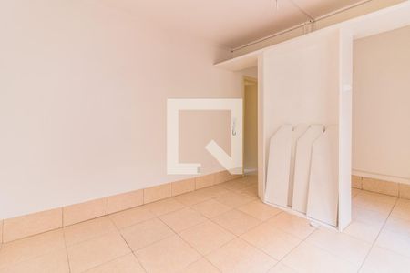 Sala/Quarto de kitnet/studio para alugar com 1 quarto, 60m² em Chácara das Pedras, Porto Alegre