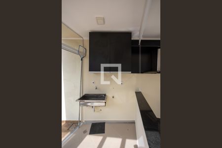 Casa de condomínio para alugar com 180m², 3 quartos e 4 vagasÁrea de Serviço