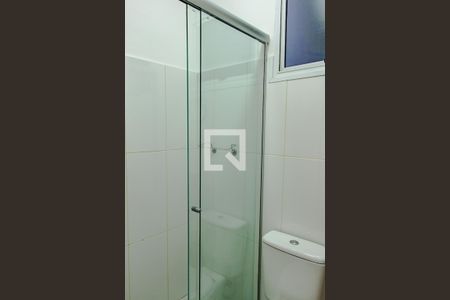 Banheiro de kitnet/studio à venda com 1 quarto, 23m² em Menino Deus, Porto Alegre