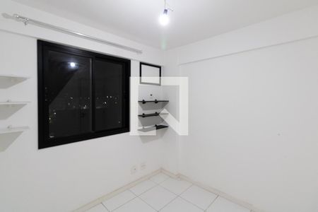 Quarto 1 de apartamento para alugar com 2 quartos, 58m² em Campo Grande, Rio de Janeiro