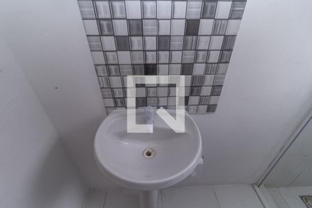 Banheiro de casa para alugar com 1 quarto, 50m² em São Lucas , São Paulo