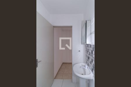Banheiro de casa para alugar com 1 quarto, 50m² em São Lucas , São Paulo