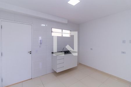 Sala e Cozinha de apartamento para alugar com 2 quartos, 30m² em Vila Bela, São Paulo