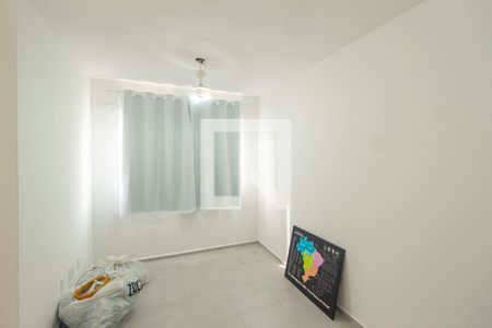 Sala de apartamento para alugar com 2 quartos, 45m² em Guaratiba, Rio de Janeiro