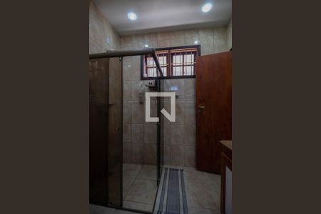 Casa para alugar com 450m², 6 quartos e 4 vagas Casa para alugar com 450m², 6 quartos e 4 vagasBanheiro da Suíte