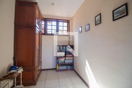 Casa para alugar com 450m², 6 quartos e 4 vagas Casa para alugar com 450m², 6 quartos e 4 vagasCloset do Quarto 5