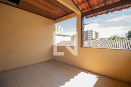 Casa para alugar com 450m², 6 quartos e 4 vagas Casa para alugar com 450m², 6 quartos e 4 vagasVaranda do Quarto 5