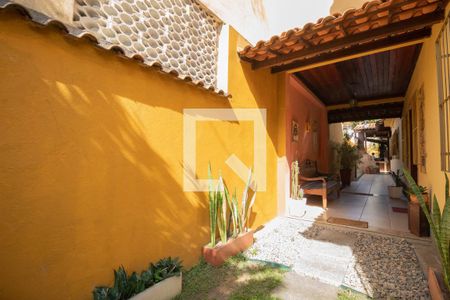 Casa para alugar com 450m², 6 quartos e 4 vagas Casa para alugar com 450m², 6 quartos e 4 vagasQuintal