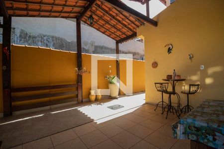 Casa para alugar com 450m², 6 quartos e 4 vagas Casa para alugar com 450m², 6 quartos e 4 vagasQuintal