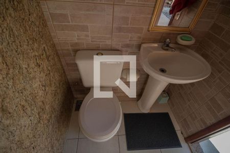 Casa para alugar com 450m², 6 quartos e 4 vagas Casa para alugar com 450m², 6 quartos e 4 vagasBanheiro de serviço