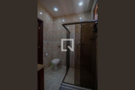 Casa para alugar com 450m², 6 quartos e 4 vagas Casa para alugar com 450m², 6 quartos e 4 vagasBanheiro da Suíte