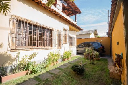 Casa para alugar com 450m², 6 quartos e 4 vagas Casa para alugar com 450m², 6 quartos e 4 vagasQuintal