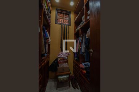 Casa para alugar com 450m², 6 quartos e 4 vagas Casa para alugar com 450m², 6 quartos e 4 vagasCloset