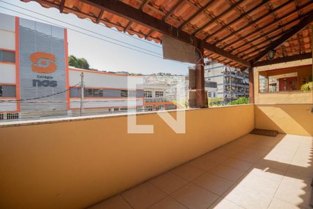 Casa para alugar com 450m², 6 quartos e 4 vagas Casa para alugar com 450m², 6 quartos e 4 vagasVaranda do Quarto 5