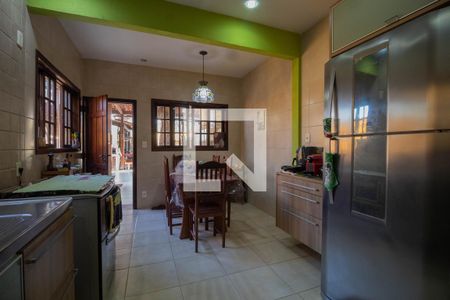 Casa para alugar com 450m², 6 quartos e 4 vagas Casa para alugar com 450m², 6 quartos e 4 vagasCozinha