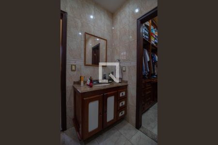 Casa para alugar com 450m², 6 quartos e 4 vagas Casa para alugar com 450m², 6 quartos e 4 vagasBanheiro da Suíte