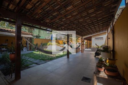 Casa para alugar com 450m², 6 quartos e 4 vagas Casa para alugar com 450m², 6 quartos e 4 vagasQuintal