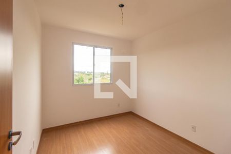 Quarto 2 de apartamento para alugar com 2 quartos, 45m² em Guaratiba, Rio de Janeiro