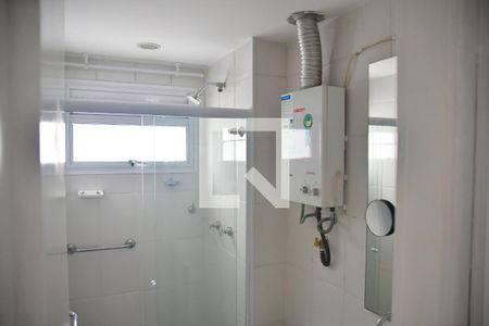 Banheiro de kitnet/studio à venda com 1 quarto, 28m² em Santa Cecília, São Paulo