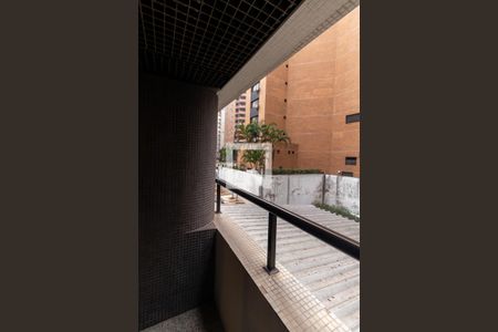 Apartamento para alugar com 38m², 1 quarto e 1 vaga Apartamento para alugar com 38m², 1 quarto e 1 vagaVaranda