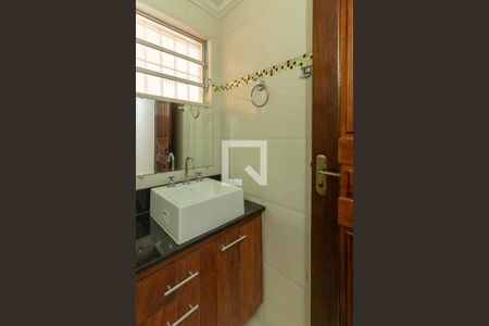 Casa para alugar com 649m², 5 quartos e 7 vagas Casa para alugar com 649m², 5 quartos e 7 vagasBanheiro da Suíte 2