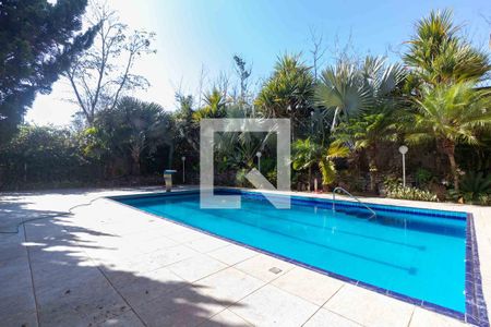 Casa para alugar com 649m², 5 quartos e 7 vagas Casa para alugar com 649m², 5 quartos e 7 vagasÁrea comum