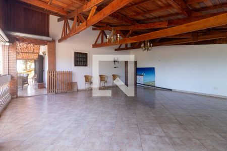 Casa para alugar com 649m², 5 quartos e 7 vagas Casa para alugar com 649m², 5 quartos e 7 vagasÁrea comum - Salão de festas