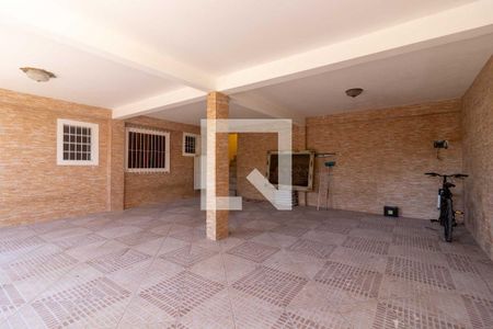 Casa para alugar com 649m², 5 quartos e 7 vagas Casa para alugar com 649m², 5 quartos e 7 vagasGaragem