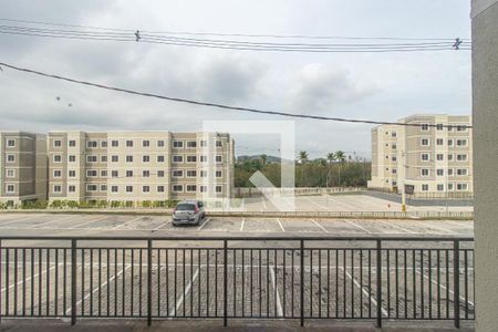 Vista da Sala de apartamento para alugar com 2 quartos, 45m² em Guaratiba, Rio de Janeiro