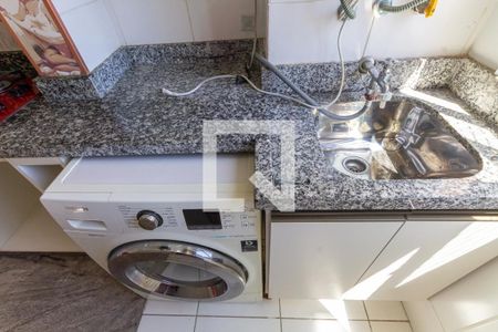 Apartamento para alugar com 45m², 2 quartos e sem vagaCozinha e Área de serviço