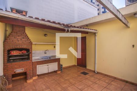Casa à venda com 229m², 3 quartos e 2 vagasQuintal - Churrasqueira