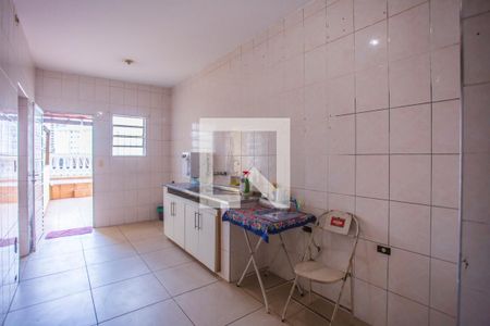 Casa à venda com 229m², 3 quartos e 2 vagasCozinha