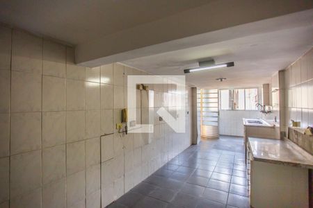 Casa à venda com 229m², 3 quartos e 2 vagasCozinha